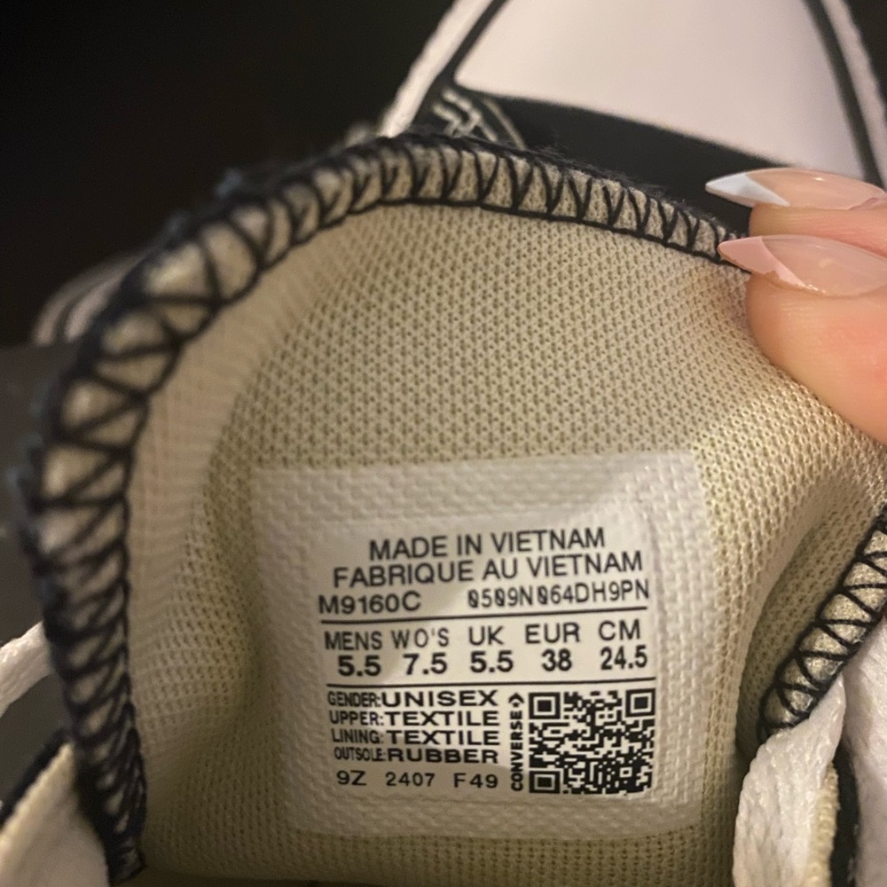Converse Black and White Unisex Sneakers